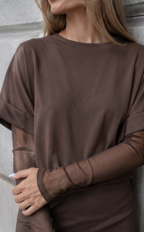 Bawełniany t-shirt o kroju oversize z siateczkowym rękawem - Livia - obrazek 4