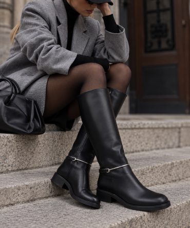 Buty oficerki z ozdobą - Millie